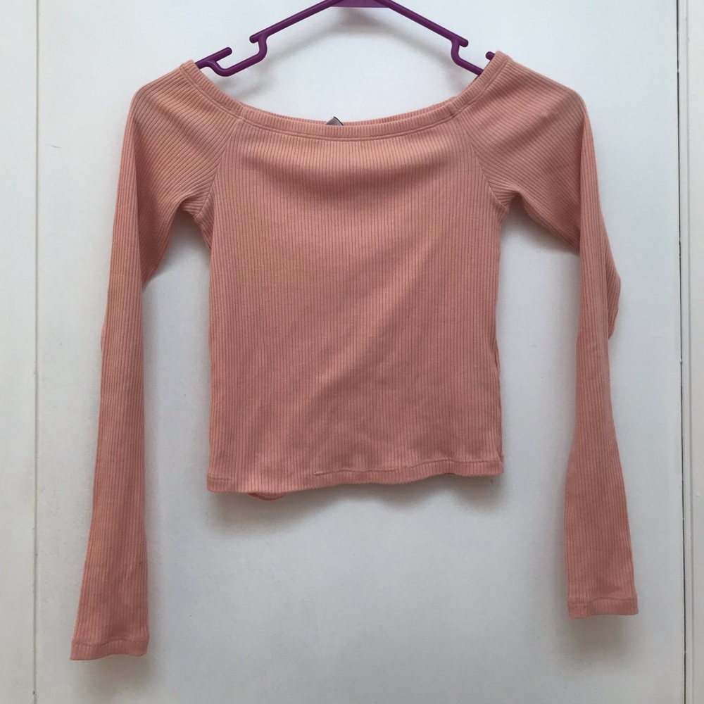 Off-the-shoulder Top